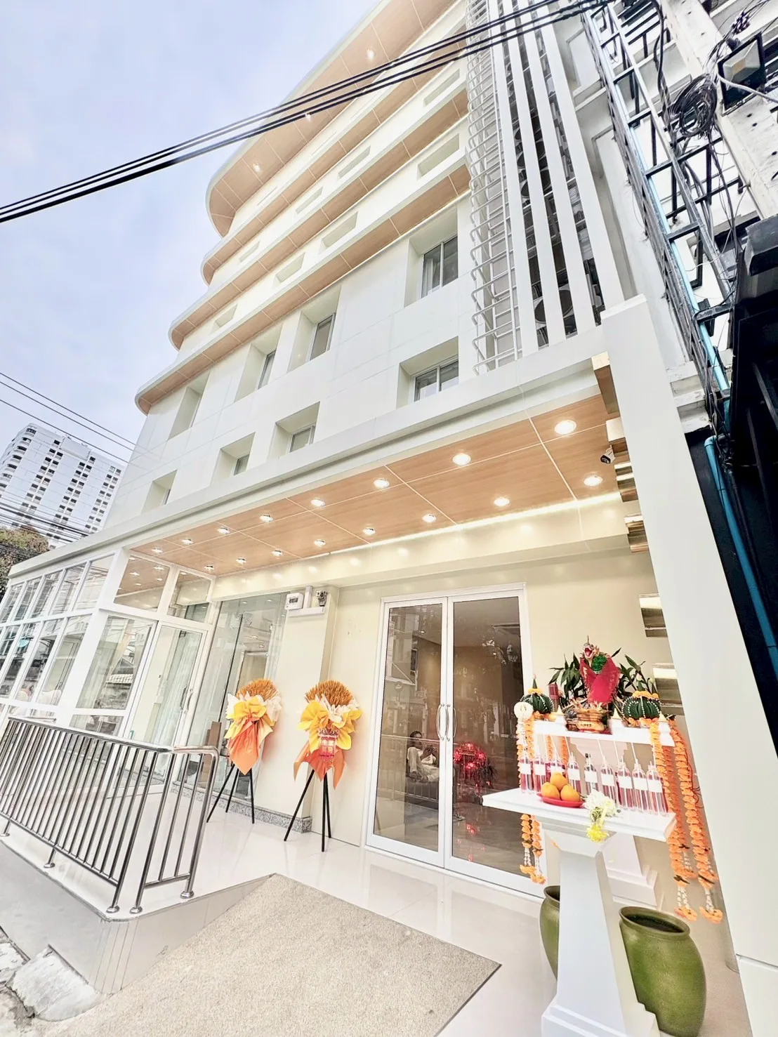 ABCQQ Hotel
