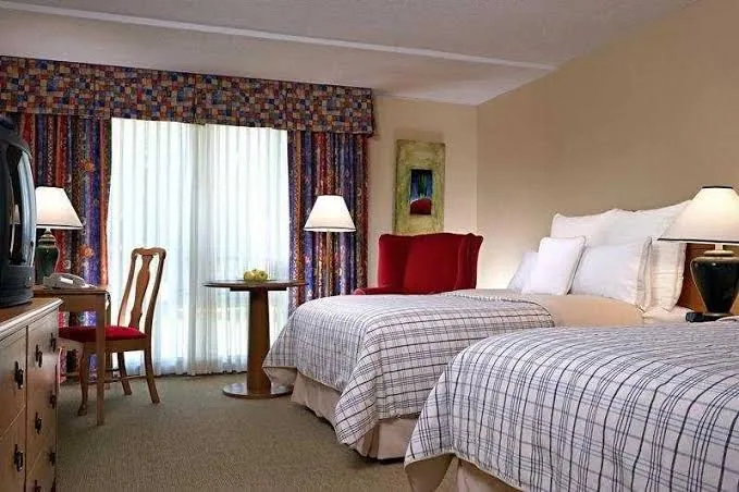 Four Points by Sheraton London