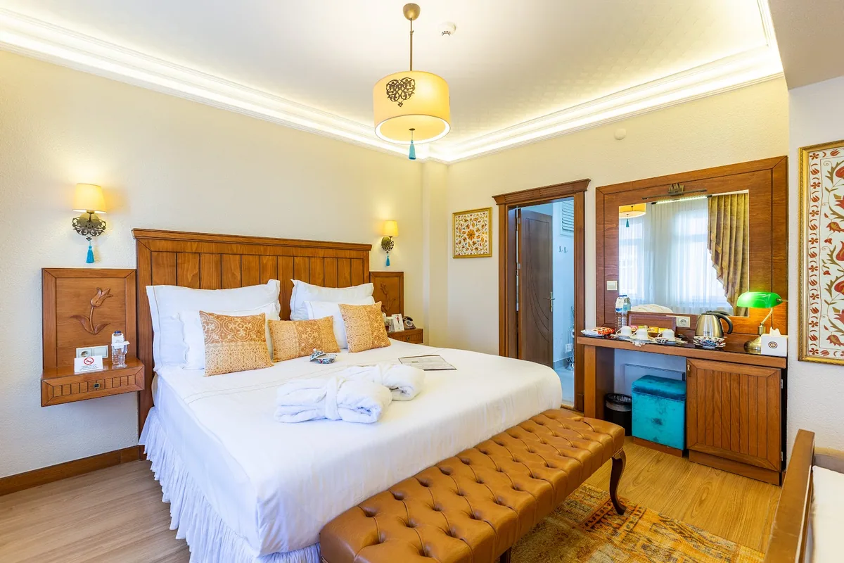 Best Point Hotel & Suites