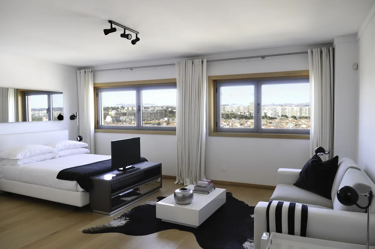 Panoramic Living