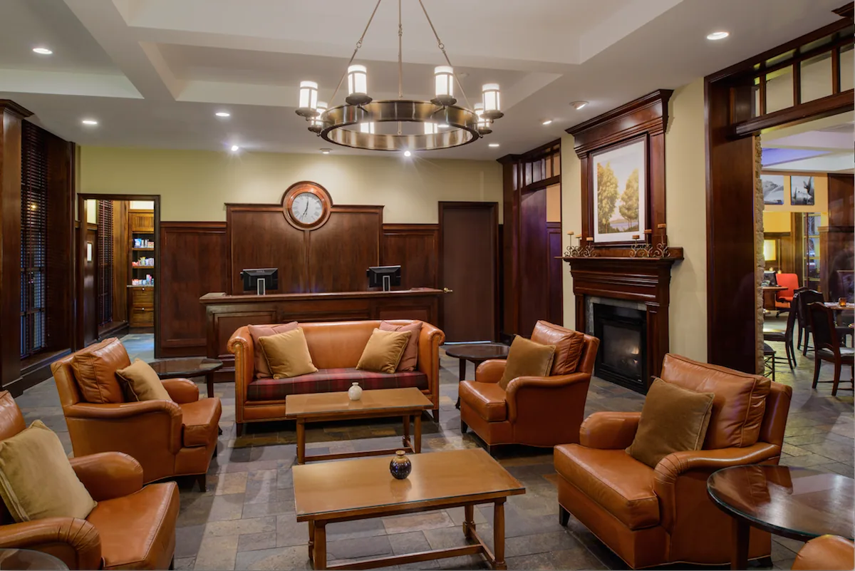 Gate Hotel JFK Airport