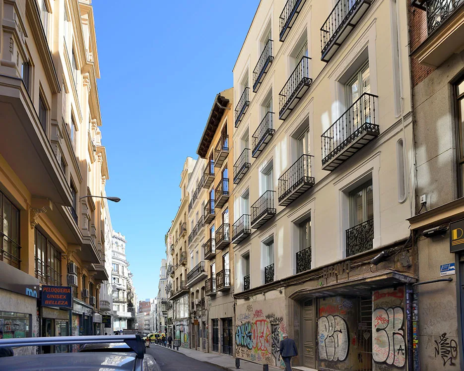 nQn Aparts & Suites Madrid