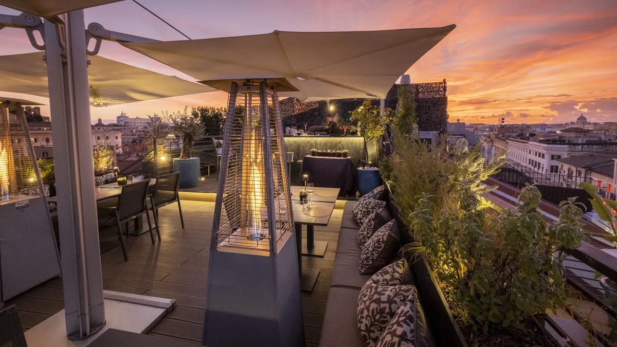 U-Visionary Roma Hotel