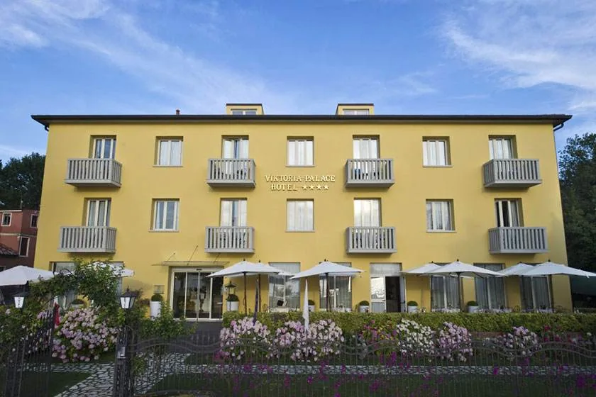Viktoria Palace Hotel