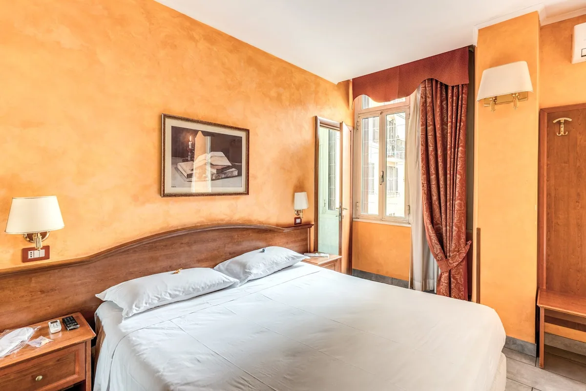 Guest House Masterintrastevere mini hotel vicino stazione trastevere e mercato di porta portese