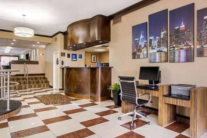 Comfort Inn Edgewater on Hudson River