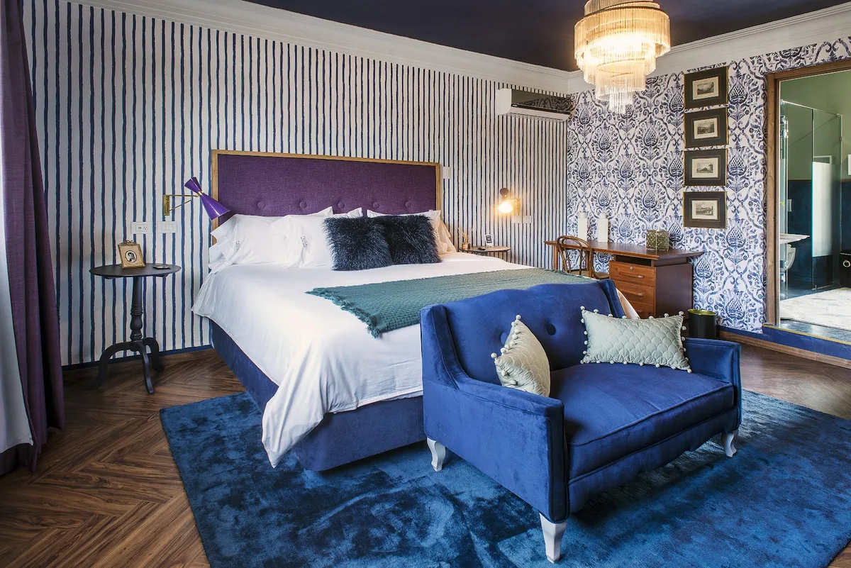 HOTEL PUG SEAL POLANCO ANATOLE FRANCE