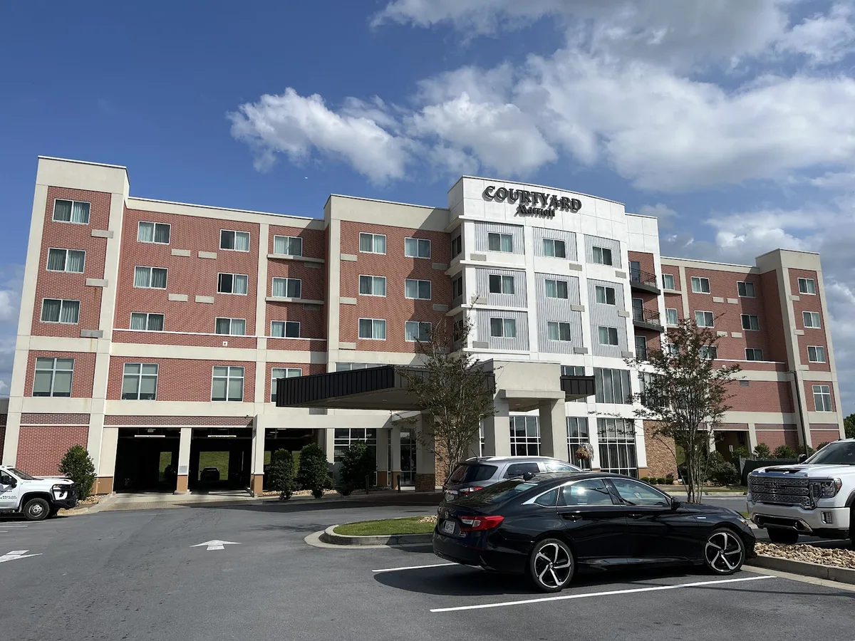 Courtyard by Marriott Rome Riverwalk