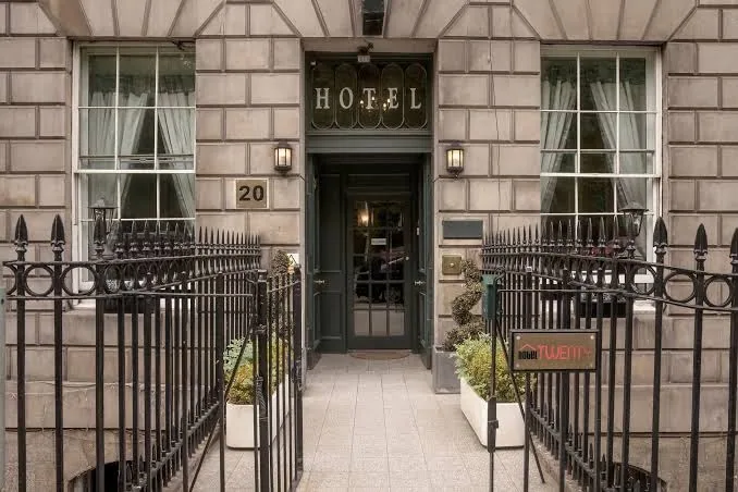 Hotel Twenty