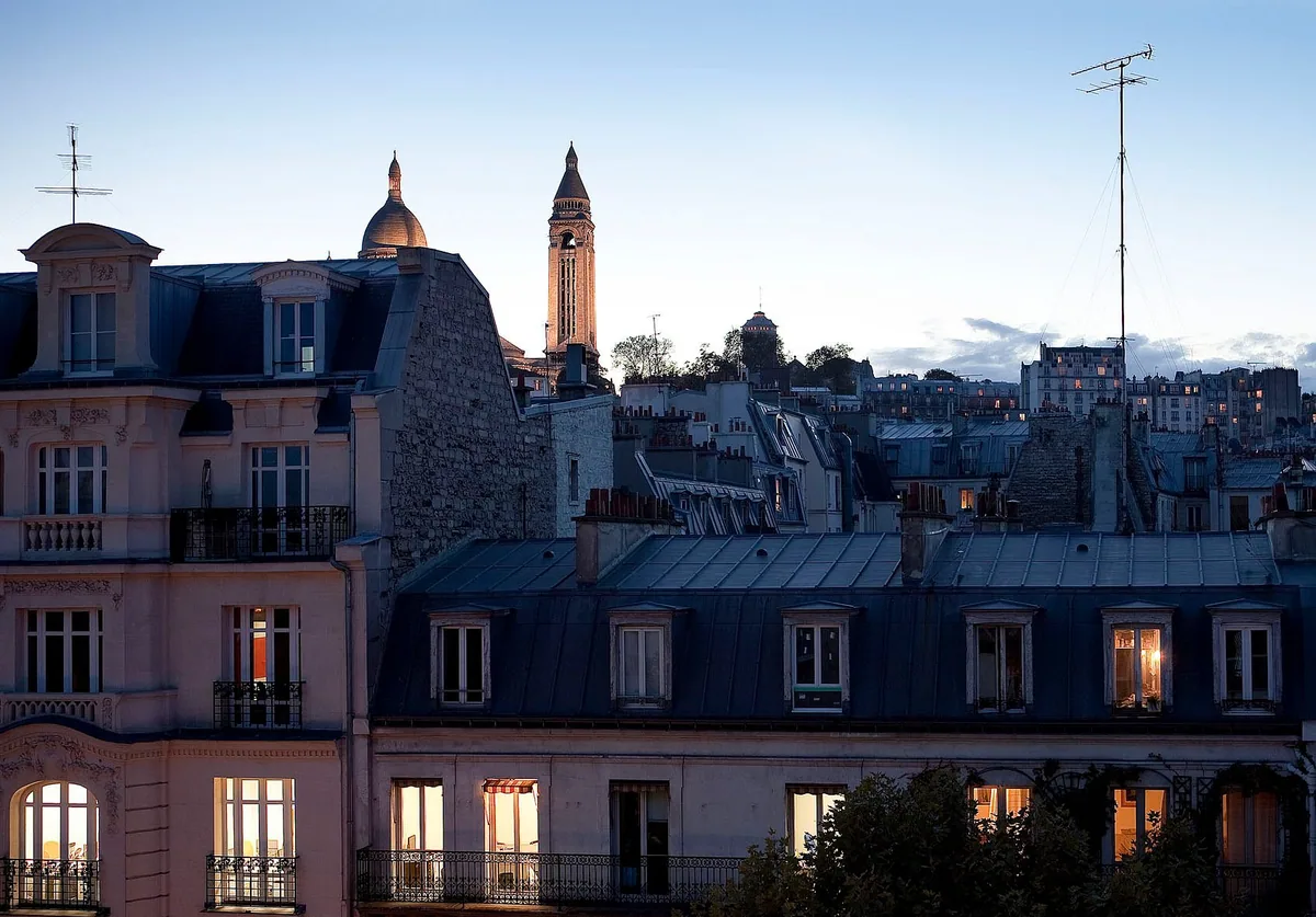 Glint Paris