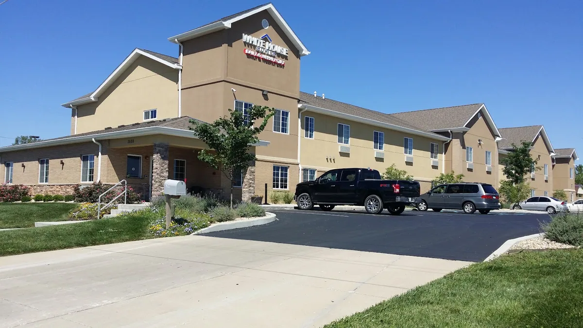 White House Suites Plainfield IN