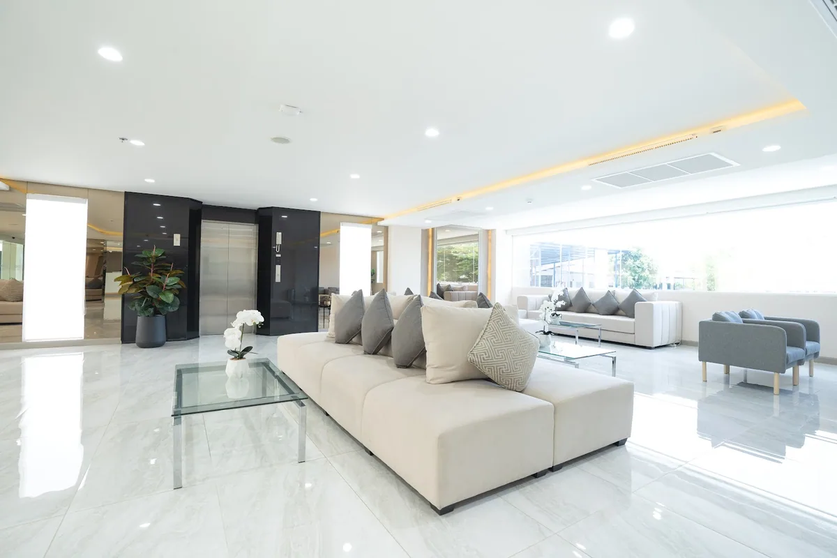 Oriole Residence