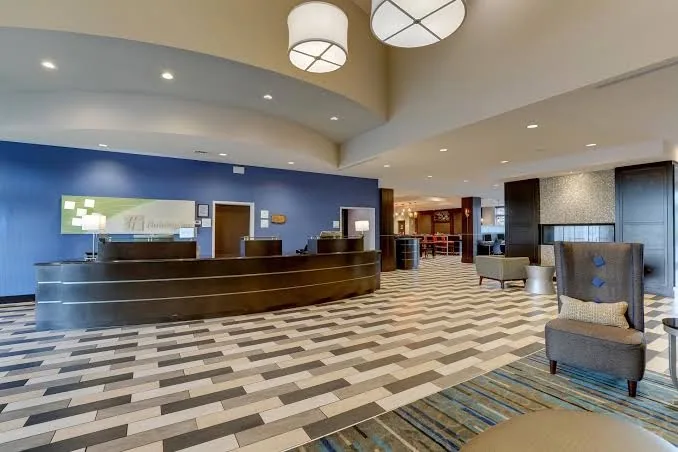 Holiday Inn Indianapolis Airport, an IHG Hotel