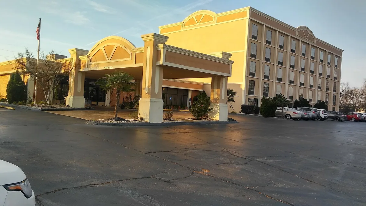 Days Inn by Wyndham Rome Downtown