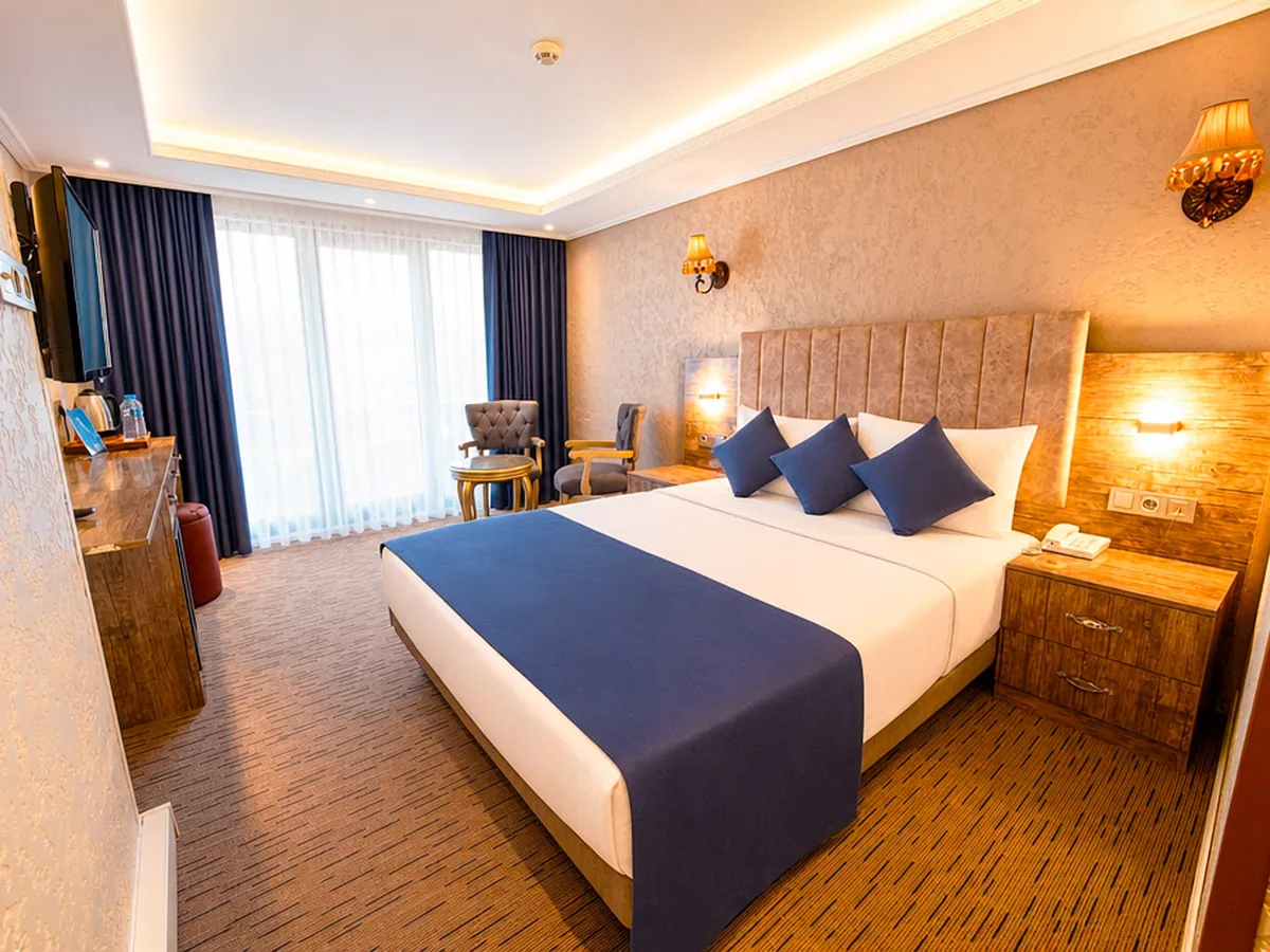 Grand Ambiance Hotel