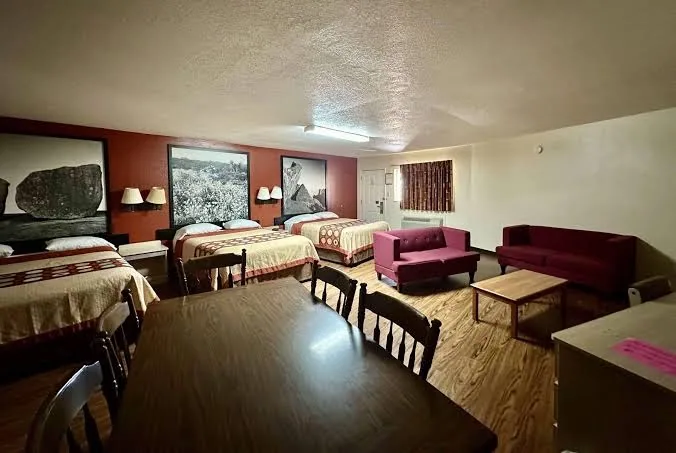 Super 8 by Wyndham Athens TX