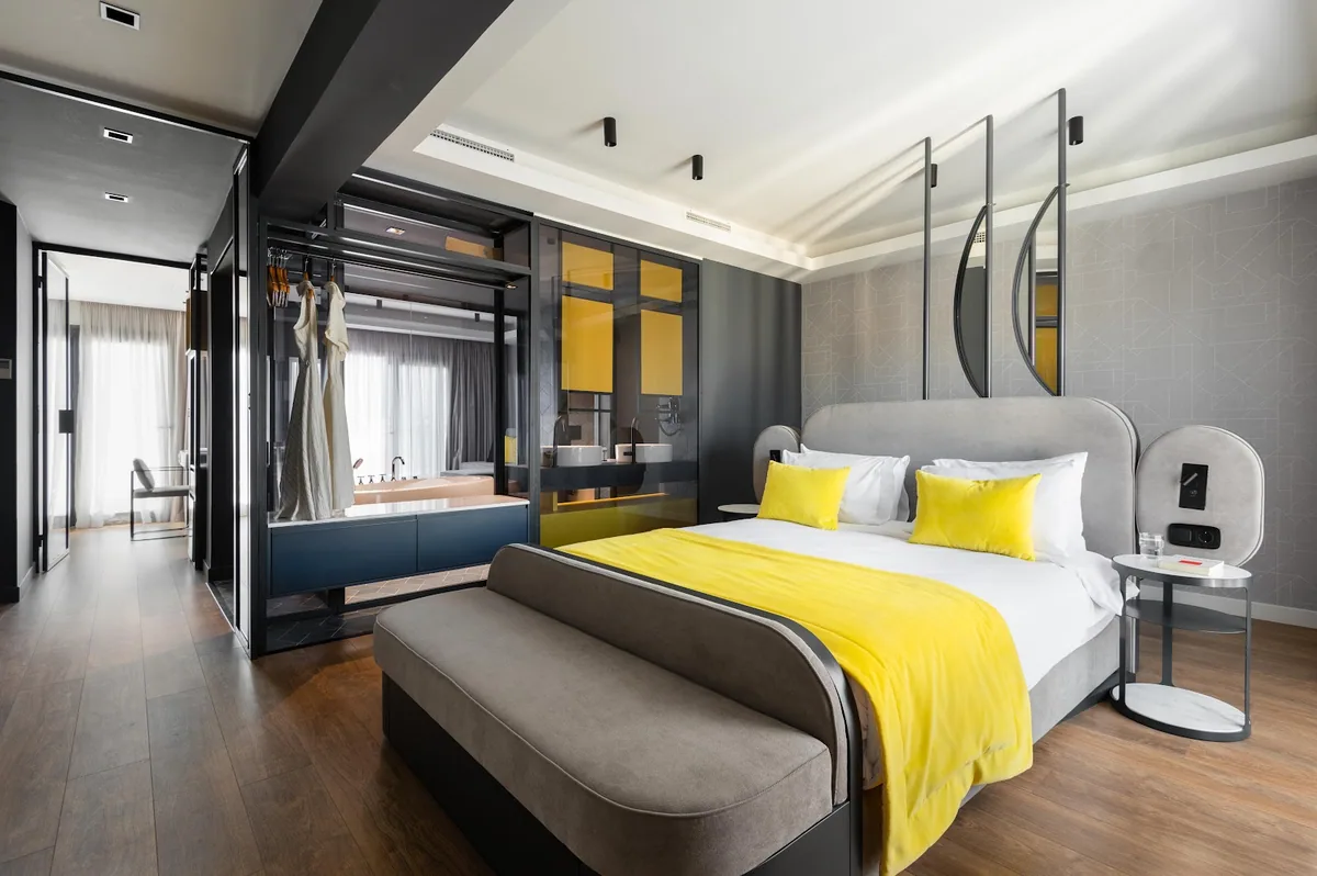 COLORS Hotel Athens