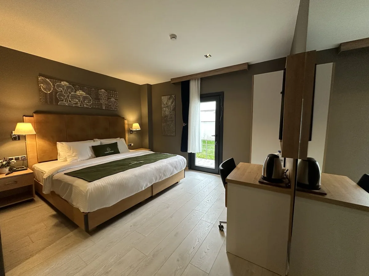 Garden Mode Airport Hotel