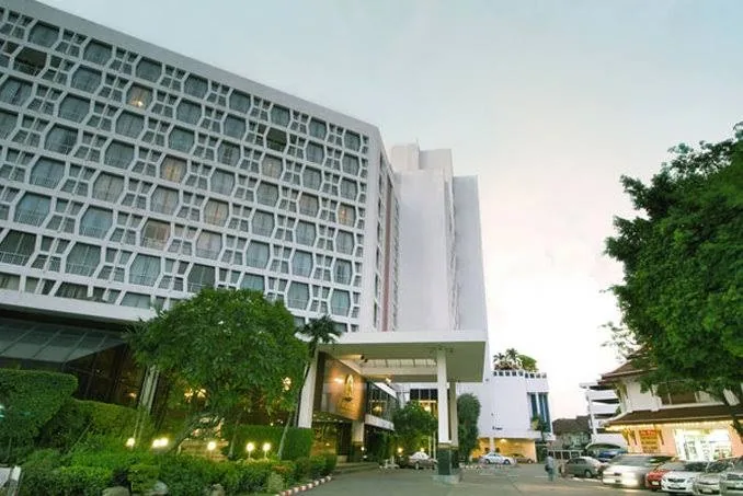Montien Hotel Surawong Bangkok