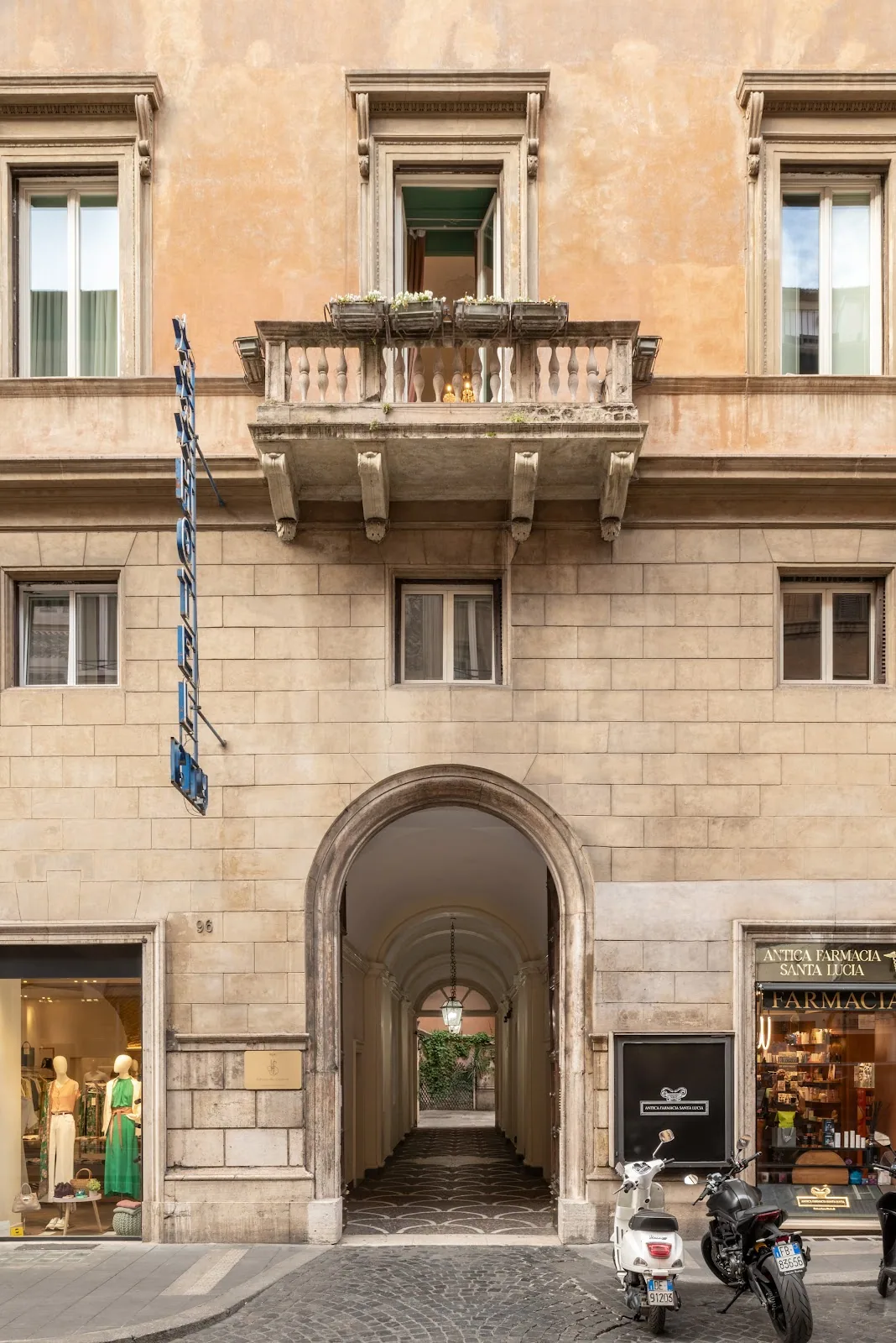 Hotel City - Palazzo Dei Cardinali | BZAR hotels