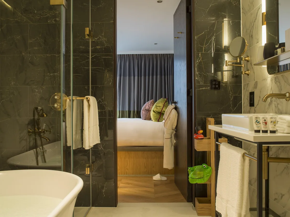 The Guardsman Hotel & Residences