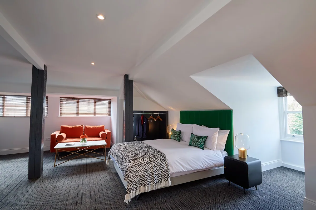 The Lodge Hotel Putney