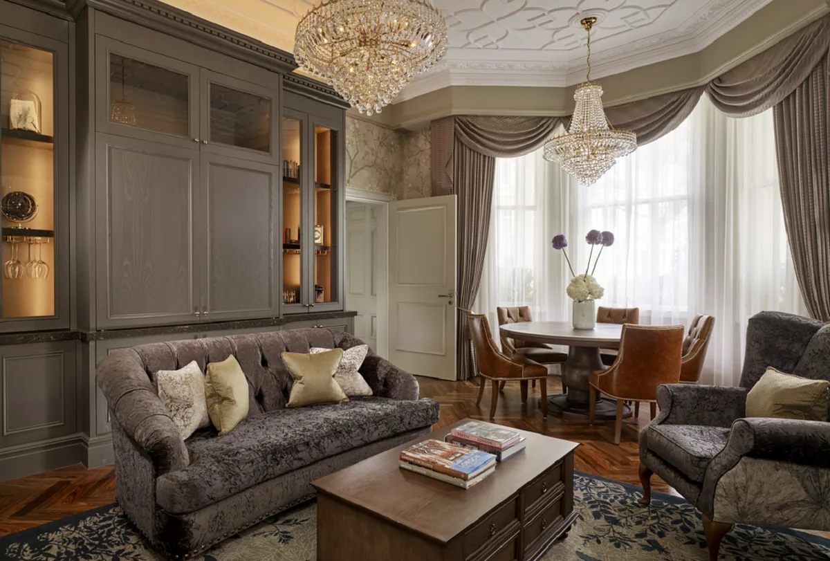 100 Queen's Gate Hotel London Kensington, Curio Collection by Hilton