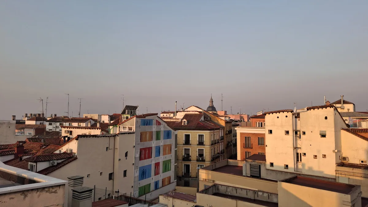 2060 The Newton Hostel