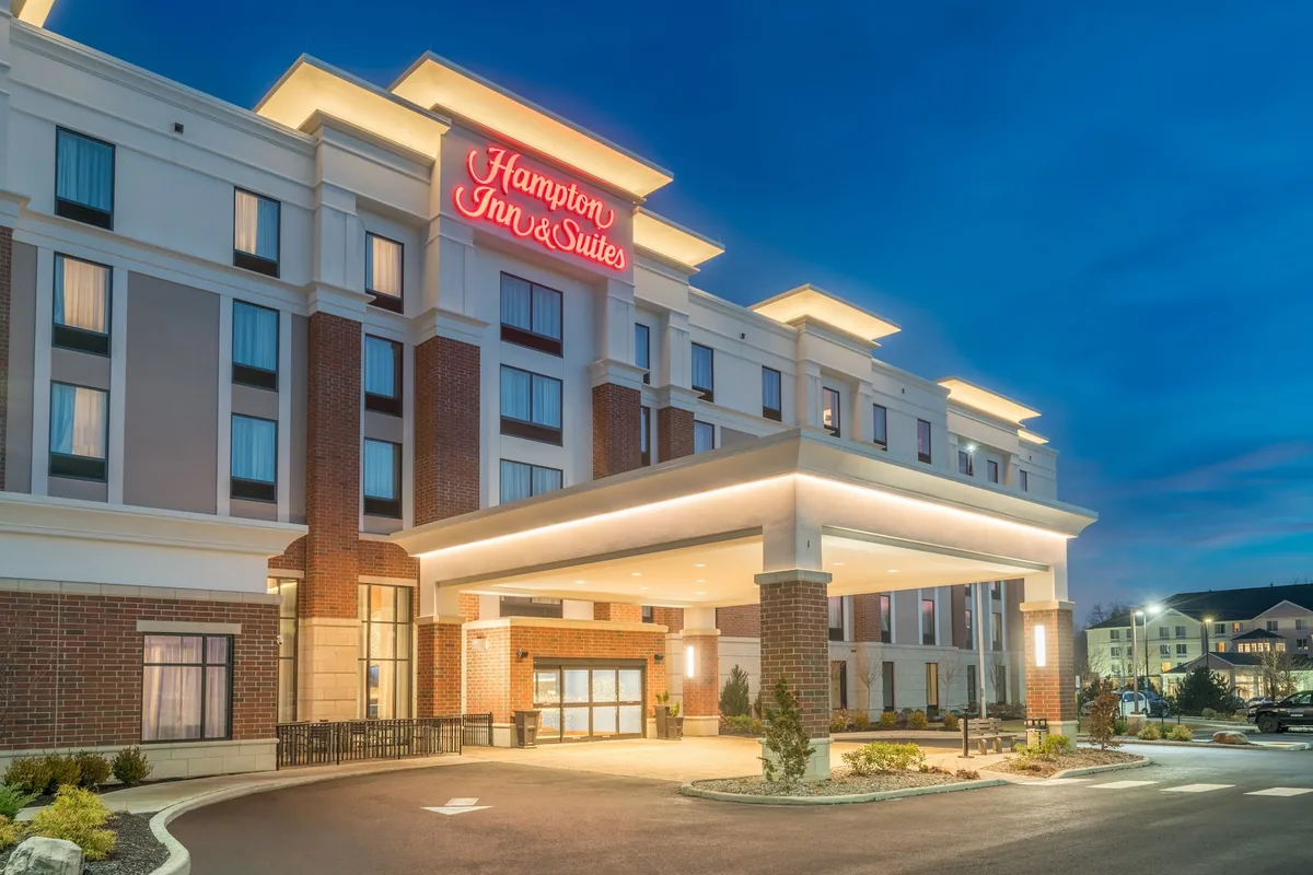 Hampton Inn & Suites Newburgh Stewart Airport