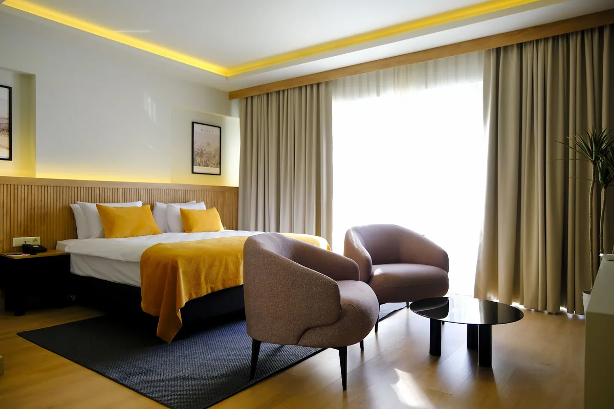 DUGİ HOTEL